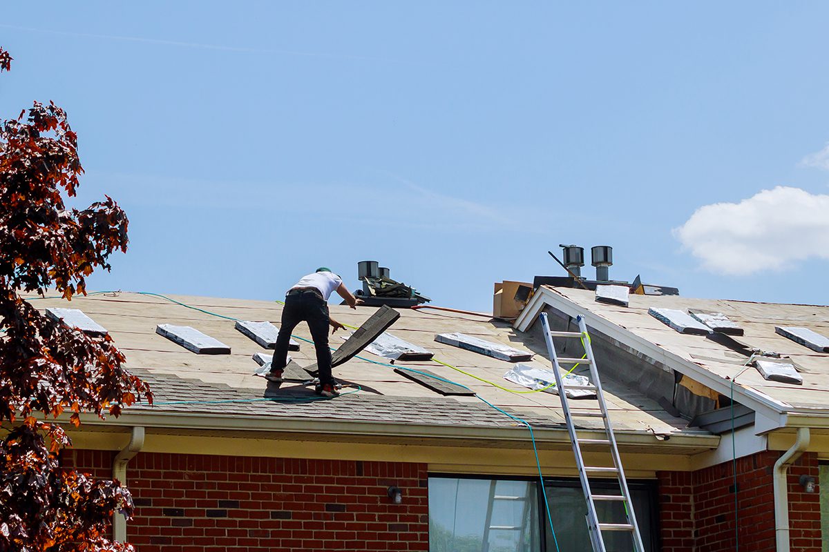 An Ultimate Guide to Roof Replacement - Hanley Roofing
