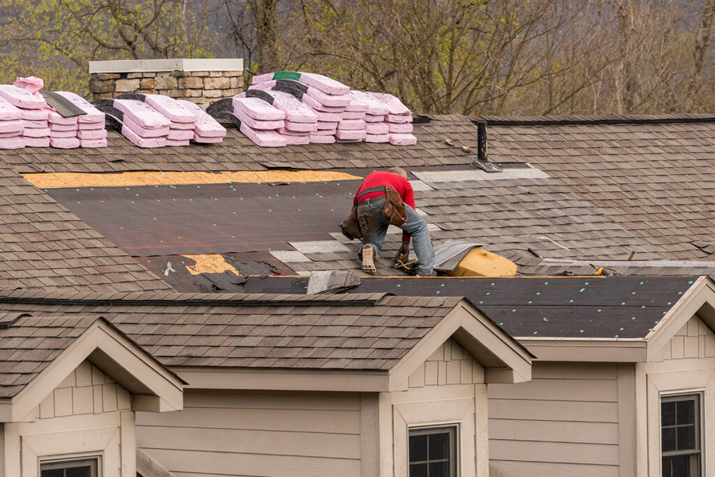 Working With A Local Roofing Contractor Vs. General Contractor